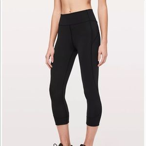 Lululemon In movement Crop “23 Leggings size 2